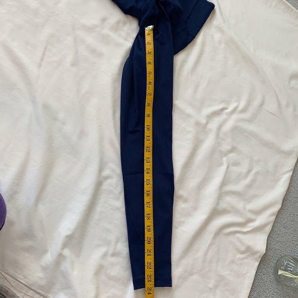 Victoria secret navy blue legging with pockets, size XS, high rise - Picture 5 of 7